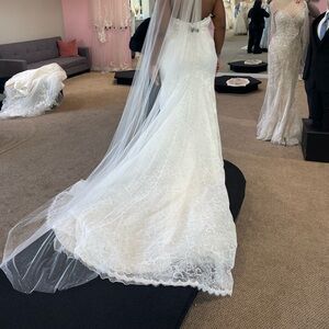 Elegant White Lace Wedding Dress